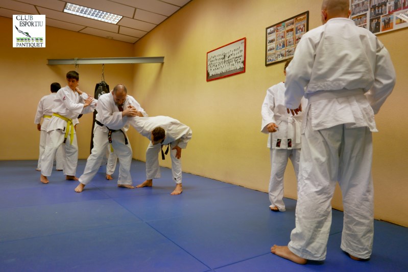 Gimnàs Pantiquet, Club Esportiu Pantiquet,Mollet del Vallès,Barcelona, tel. 935937750,clases Jiu Jitsu